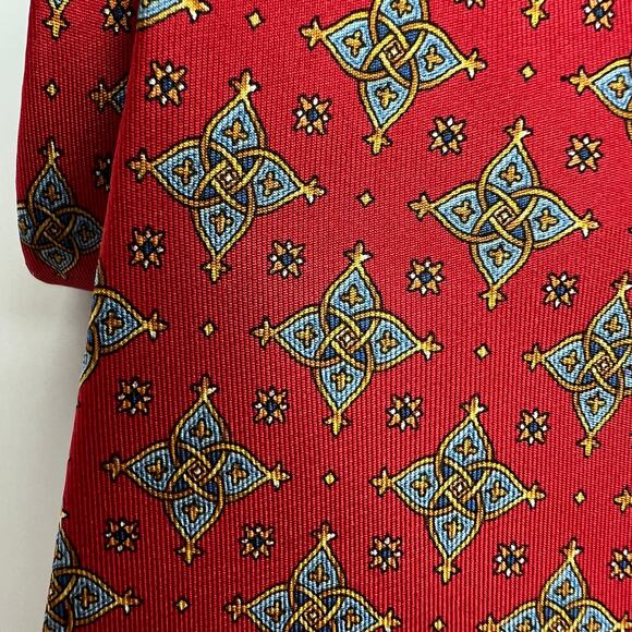 Salvatore Ferragamo Men's Luxury Silk Red Tie Classic Geometric Pattern - Picture 3 of 7